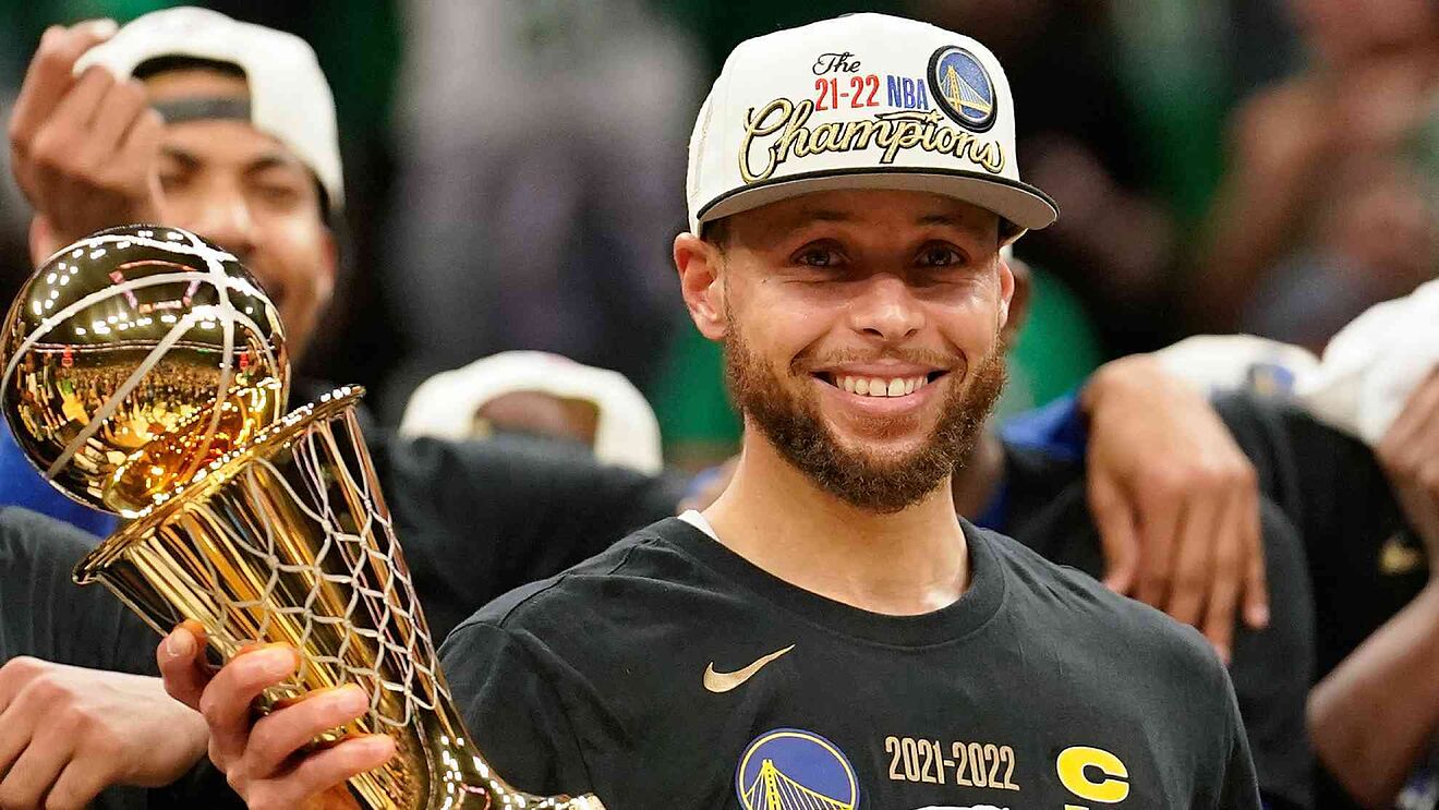 Meski Melempem di Gim Kelima, Curry Jadi MVP di Final NBA untuk Pertama Kalinya